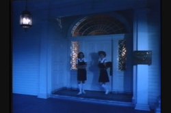 Captura de 'Little Girls Blue' nº 32
