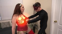 Captura de 'Demonic Energy Drain: Wonder Woman's Surrender' nº 20