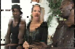 'Watching My Mommy Go Black 2' screenshot nº 121