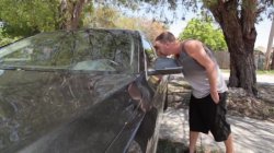 Captura de 'Miami MILFs 2' nº 2