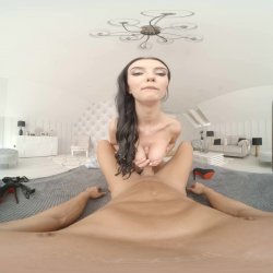 'Simon Kitty and Her Latvian Big Tits' screenshot nº 127