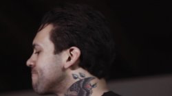 'He Loves Me In Collars & Cuffs' screenshot nº 128