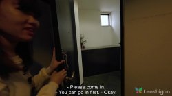 Captura de 'Busty Young Babe, Eri Mizuno, Becomes A Porn Star To Pay Off Debt' nº 6