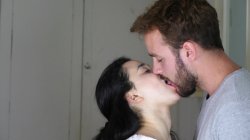 'More Than Love' screenshot nº 3