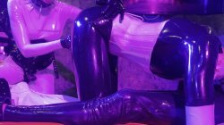 Captura de 'Rubber Fucked by Ava Fetishart While Fucking and Blowing Perv' nº 26