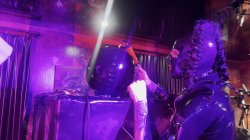 Captura de 'Rubber In The Vacuum Tower With Ava Fetishart And Perv' nº 10
