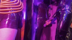 Captura de 'Rubber In The Vacuum Tower With Ava Fetishart And Perv' nº 103