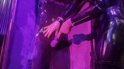 Captura de 'Rubber In The Vacuum Tower With Ava Fetishart And Perv' nº 115