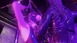 Captura de 'Rubber In The Vacuum Tower With Ava Fetishart And Perv' nº 130