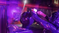 Captura de 'Rubber In The Vacuum Tower With Ava Fetishart And Perv' nº 13