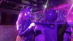 Captura de 'Rubber In The Vacuum Tower With Ava Fetishart And Perv' nº 135