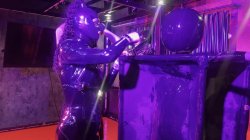 Captura de 'Rubber In The Vacuum Tower With Ava Fetishart And Perv' nº 137