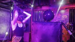 Captura de 'Rubber In The Vacuum Tower With Ava Fetishart And Perv' nº 24