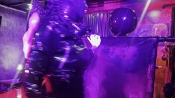 Captura de 'Rubber In The Vacuum Tower With Ava Fetishart And Perv' nº 29