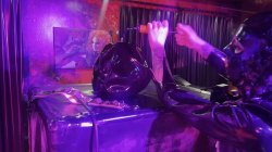 Captura de 'Rubber In The Vacuum Tower With Ava Fetishart And Perv' nº 4
