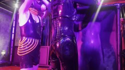Captura de 'Rubber In The Vacuum Tower With Ava Fetishart And Perv' nº 48