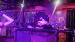 Captura de 'Rubber In The Vacuum Tower With Ava Fetishart And Perv' nº 52