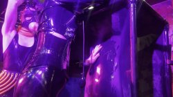 Captura de 'Rubber In The Vacuum Tower With Ava Fetishart And Perv' nº 62