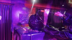 Captura de 'Rubber In The Vacuum Tower With Ava Fetishart And Perv' nº 8