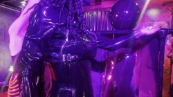 Captura de 'Rubber In The Vacuum Tower With Ava Fetishart And Perv' nº 88