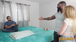 Captura de 'Blonde Taylor Rae Gets Pounded by Black Friend in Front of Husband' nº 17