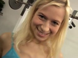 'Young Busty #2' screenshot nº 33