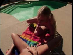 Captura de 'Naughty Teenage Lesbians 2' nº 29