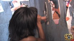 Captura de 'Black Girl Gloryholes 2' nº 51