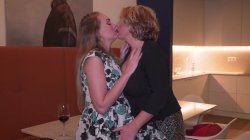 'Big Tit MILF Seeks Girl 2' screenshot nº 45