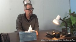 Captura de 'Watching My Daughter Go Black' nº 120