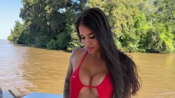 'Hardfucking Amazing Gih Ribeiro On A Boat In Argentina' screenshot nº 2