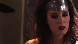 Captura de 'Wonder Woman XXX: An Axel Braun Parody' nº 8
