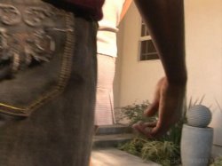 Captura de 'Young Teens With Black Poles' nº 5