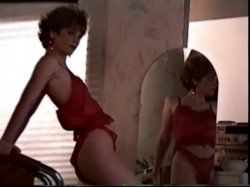 Captura de 'Stevi Shaves Her Head' nº 21