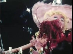 'Let My Puppets Come' screenshot nº 107