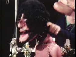 'Let My Puppets Come' screenshot nº 116