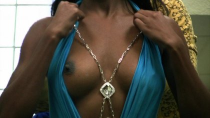 Foxy Ebony Gets Pussy Pounded by White Cock