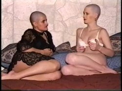 Captura de 'Jennifer's Bald Sex Combo' nº 33
