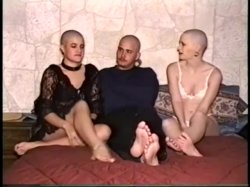 Captura de 'Jennifer's Bald Sex Combo' nº 39
