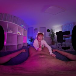 Captura de 'Erotic Gaming Session starring Lilly Mays' nº 16