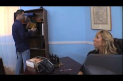 Captura de 'Bossy MILFS 2' nº 105