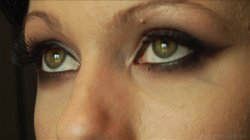 Captura de '8 Naughty Girls' nº 66