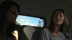 Captura de 'Lesbian Public Sex Fetish 2' nº 56