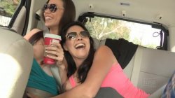 Captura de 'Lesbian Public Sex Fetish 2' nº 134