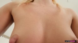 'Teen Blonde Step Sister Bella Rose Gets Creampied' screenshot nº 88