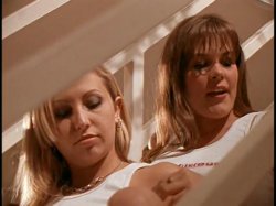Captura de 'Debbie Does Dallas - East Vs West' nº 39
