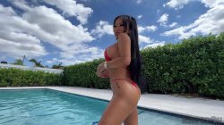 Captura de 'My Hot Asian Neighbor Looking For Outdoor Creampie Sex' nº 9