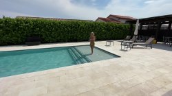 'Filling My Blonde Neighbor's Pool with my Hot Cum - Chloe Temple' screenshot nº 3