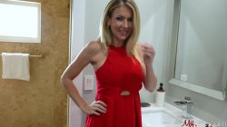 Captura de 'Wifey Gives Our Real Estate Agent a Bonus' nº 7
