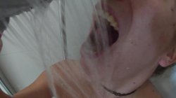 'Behind the Scenes in the Shower with Venom Evil: Wet, Fun, and Fucking Hot' screenshot nº 25